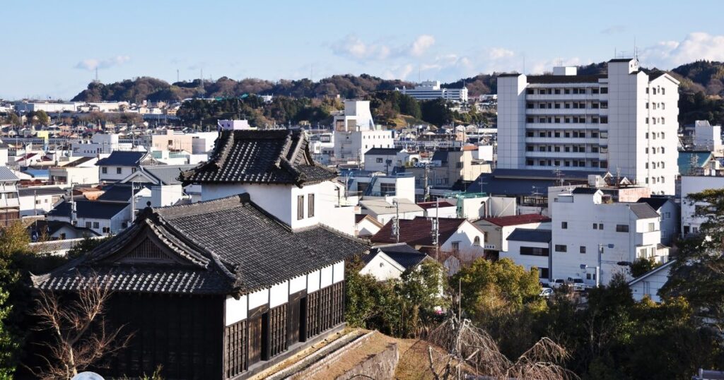 城下町の風情が残る掛川市の街並みと住宅地